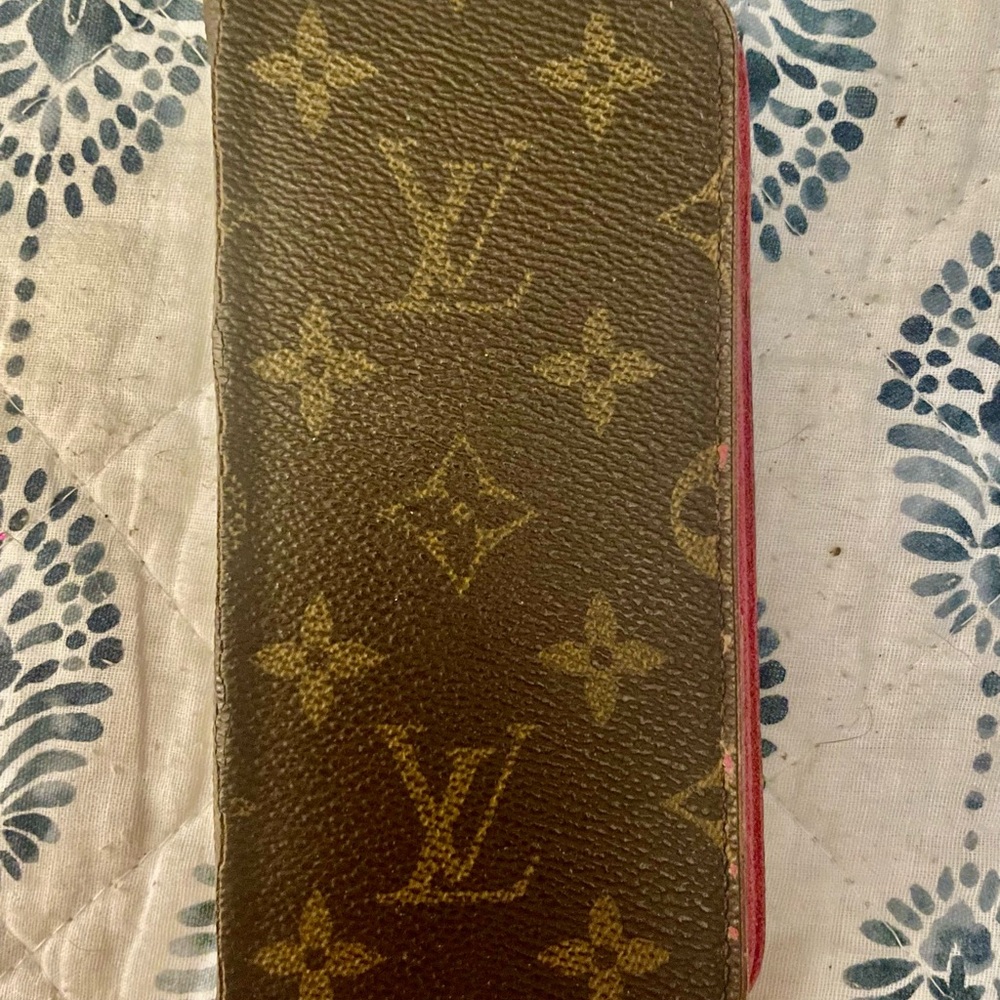 Louis Vuitton Brown and Gold Monogram Case